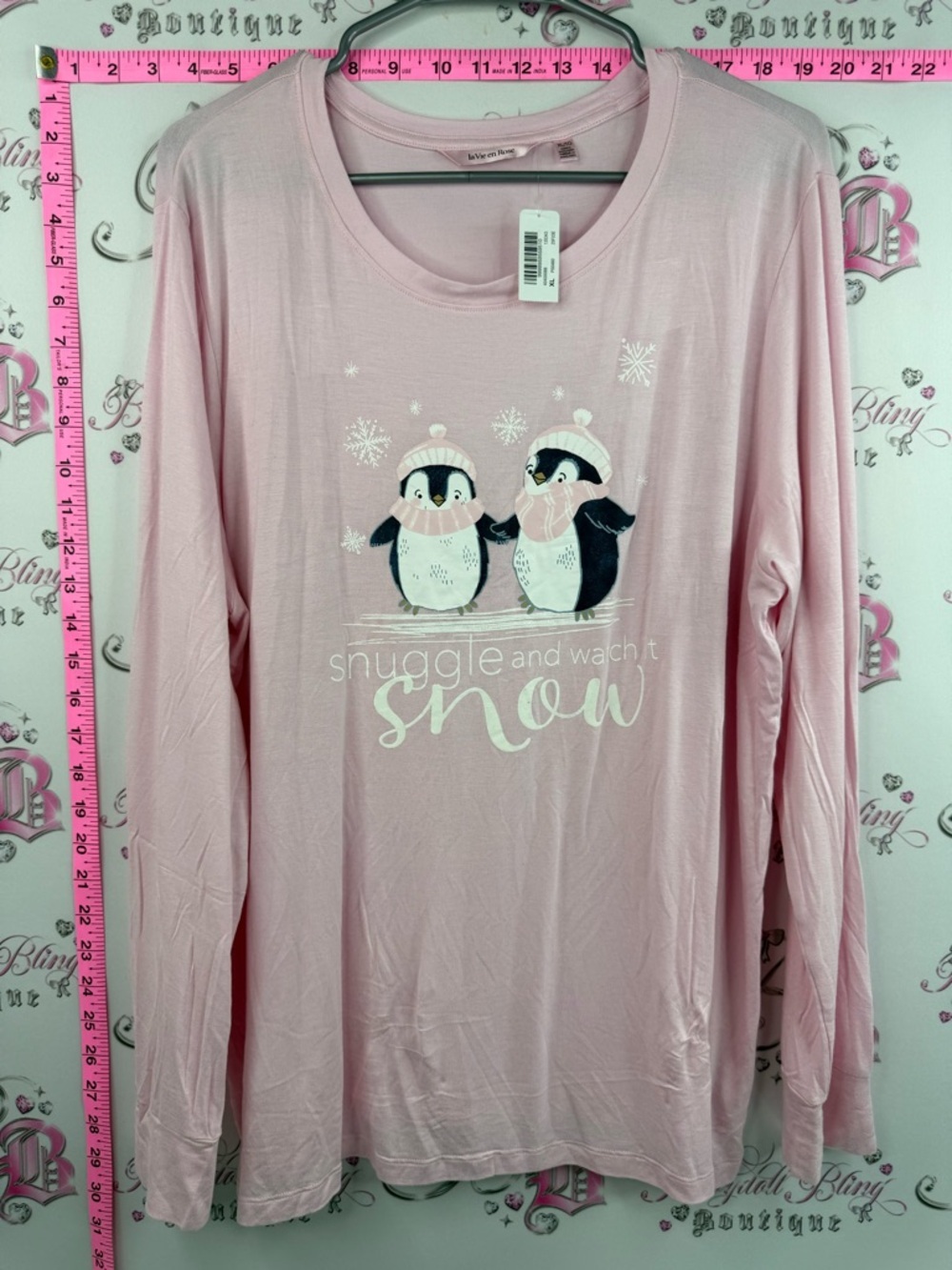 La Vie En Rose shirt winter Light Pink Penguin Graphic Long Sleeve Top